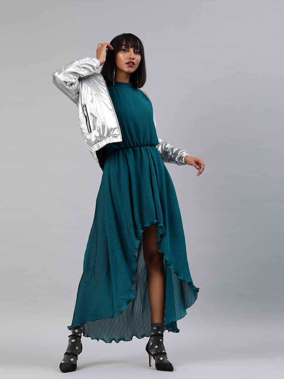 

Miss Chase Women Teal Blue Solid Fit and Flare Dress