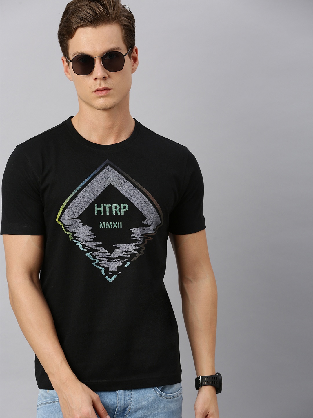 

Huetrap Men Black Printed Round Neck T-shirt