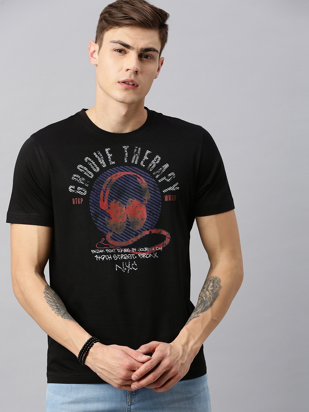 

Huetrap Men Black Printed Round Neck T-shirt