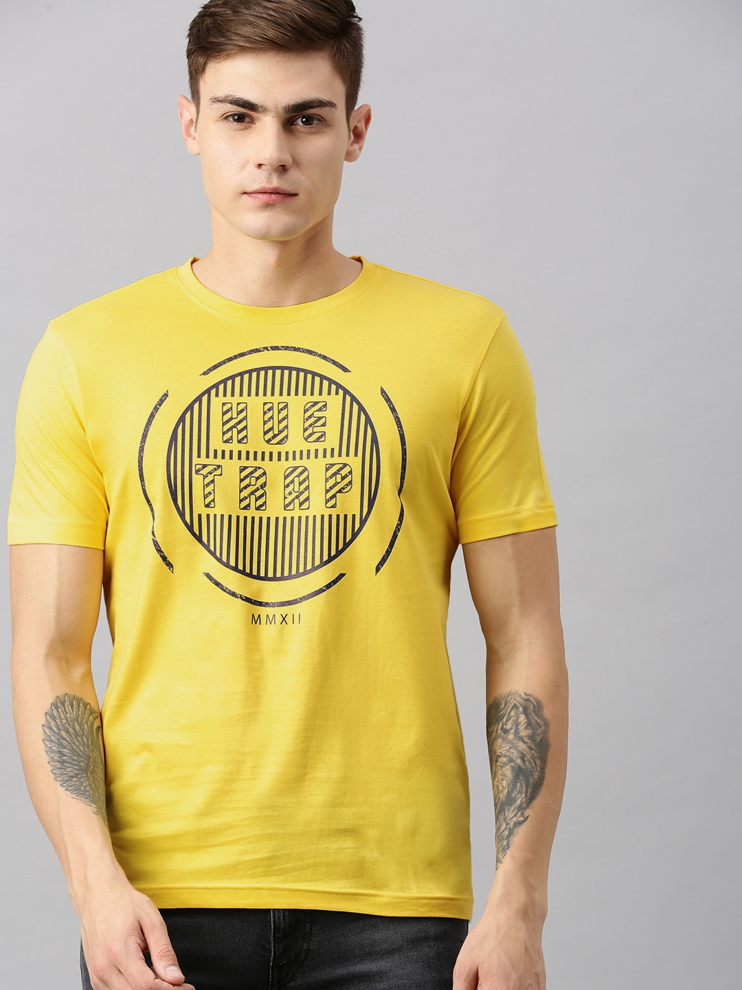 

Huetrap Men Yellow Printed Round Neck Pure Cotton T-shirt