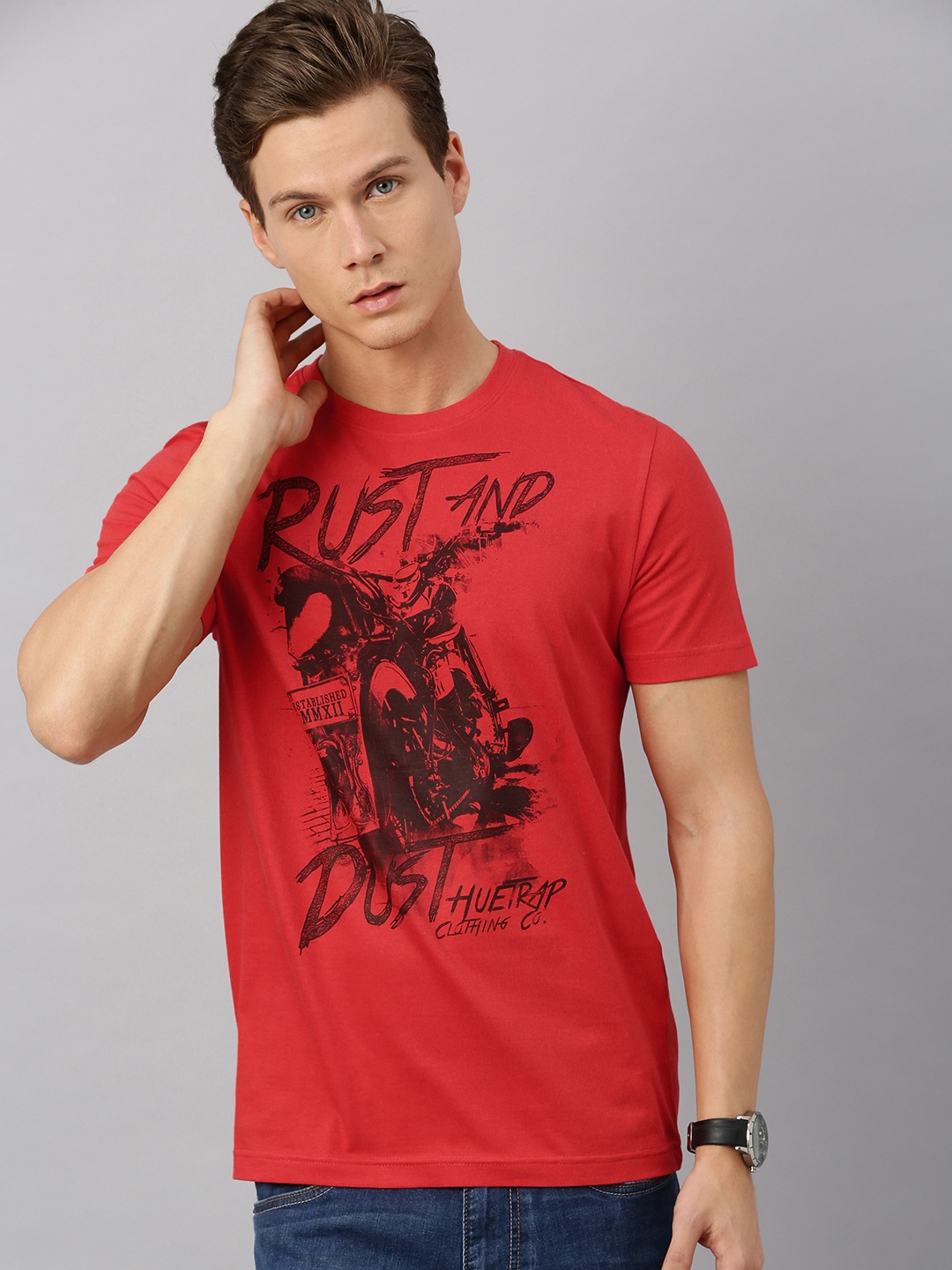 

Huetrap Men Red Printed Round Neck Pure Cotton T-shirt