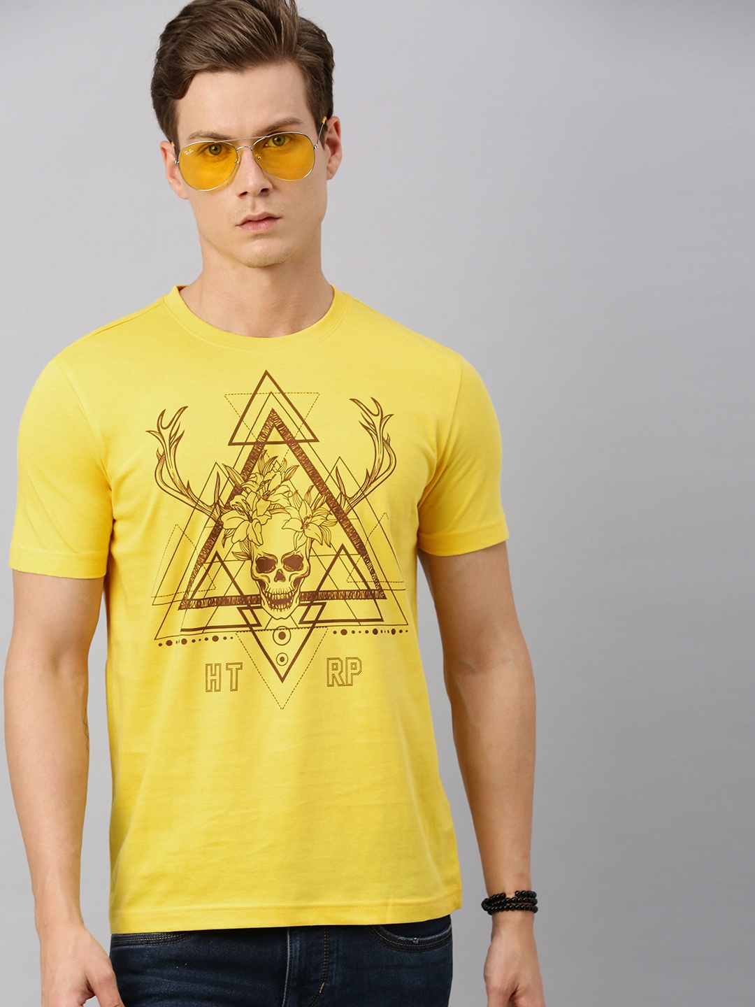 

Huetrap Men Yellow Brown Printed Round Neck Pure Cotton T-shirt