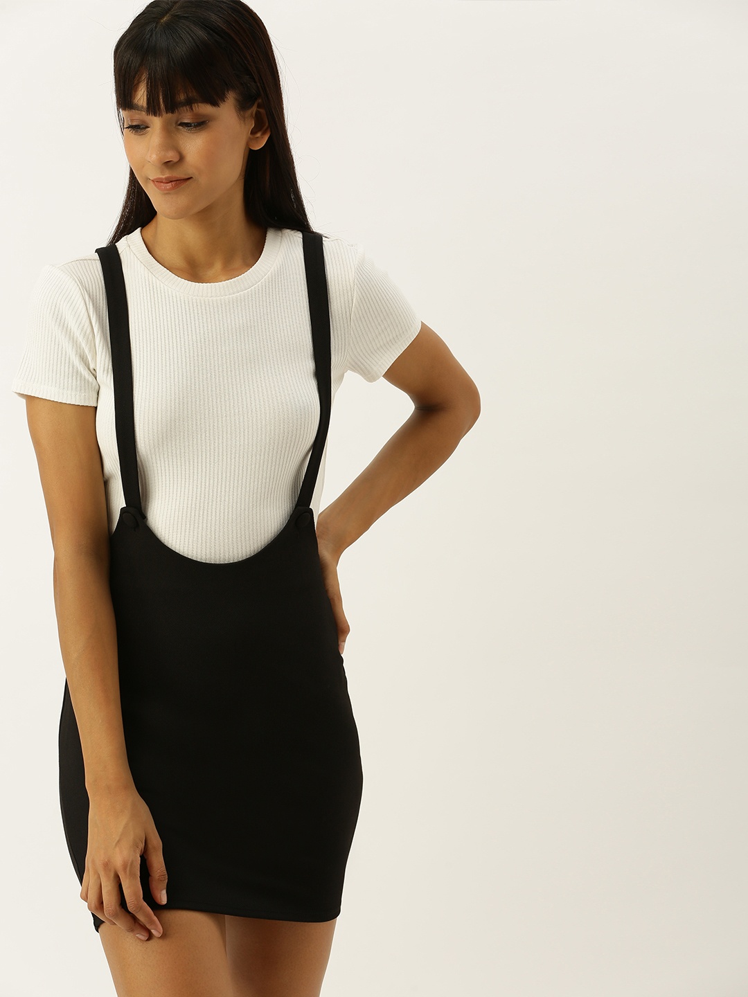 

FOREVER 21 Women Black Solid Mini Pinafore Skirt