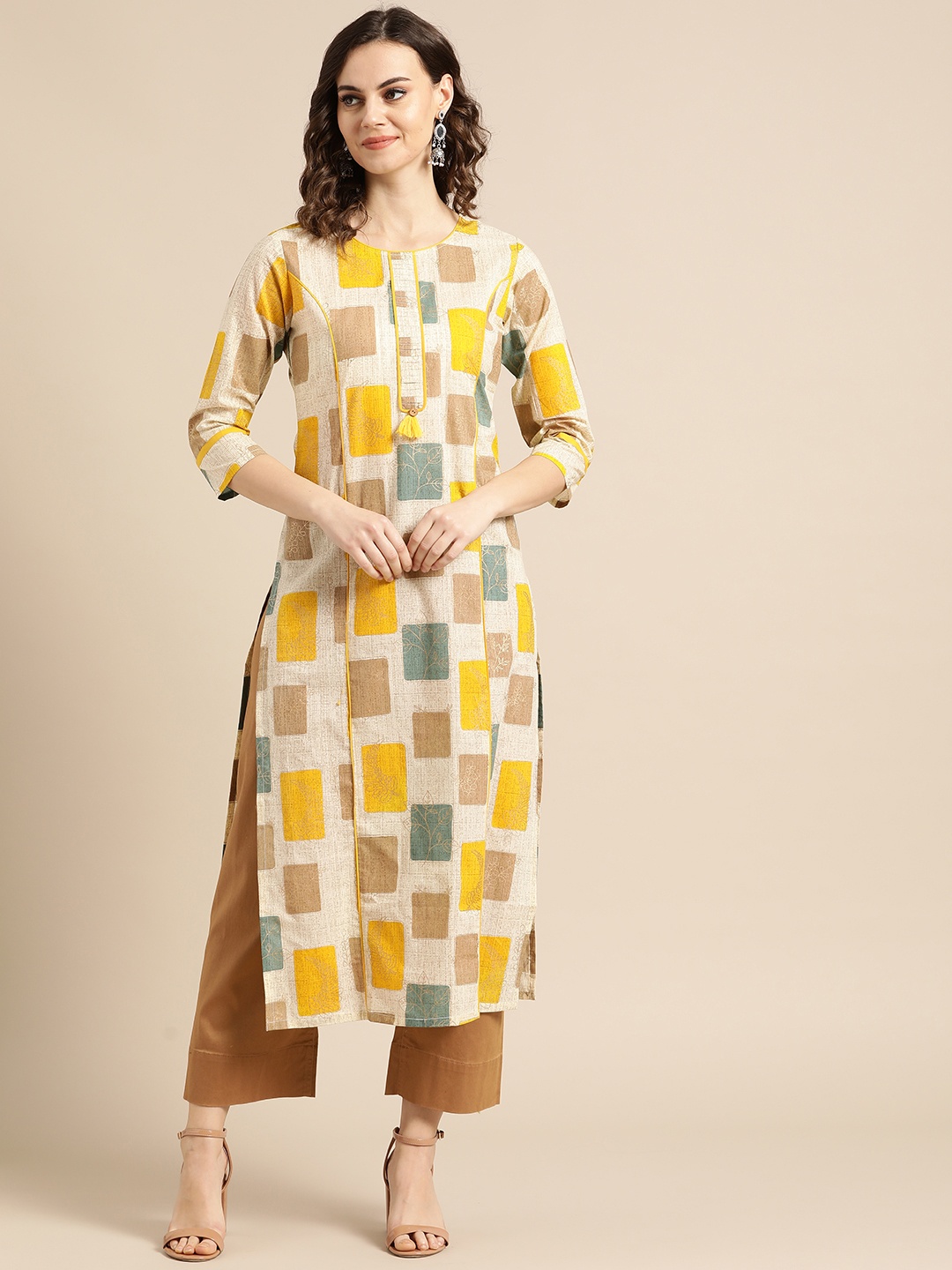 

Nayo Women Beige & Mustard Yellow Printed Straight Kurta