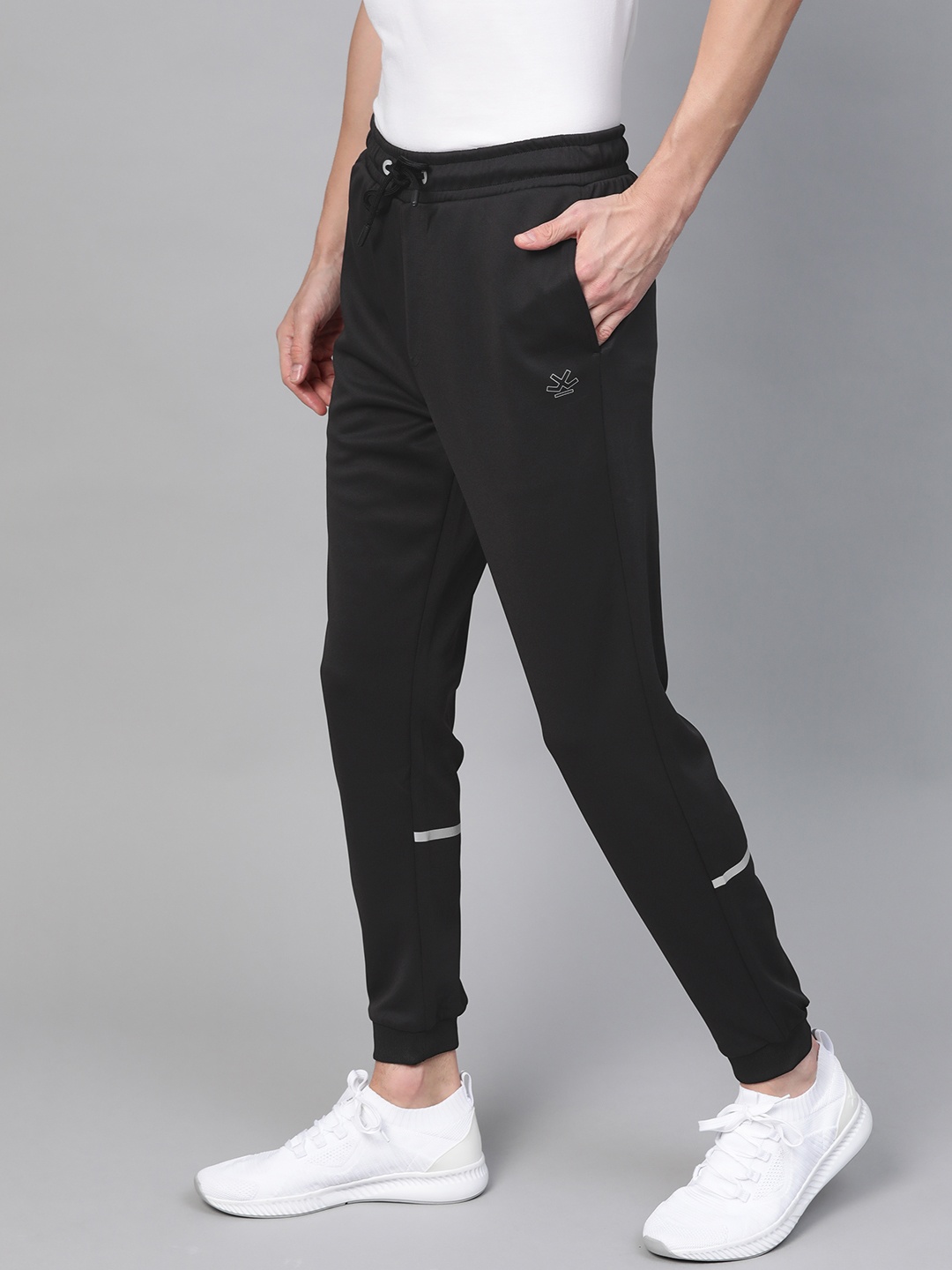 

WROGN ACTIVE Men Black Solid Joggers