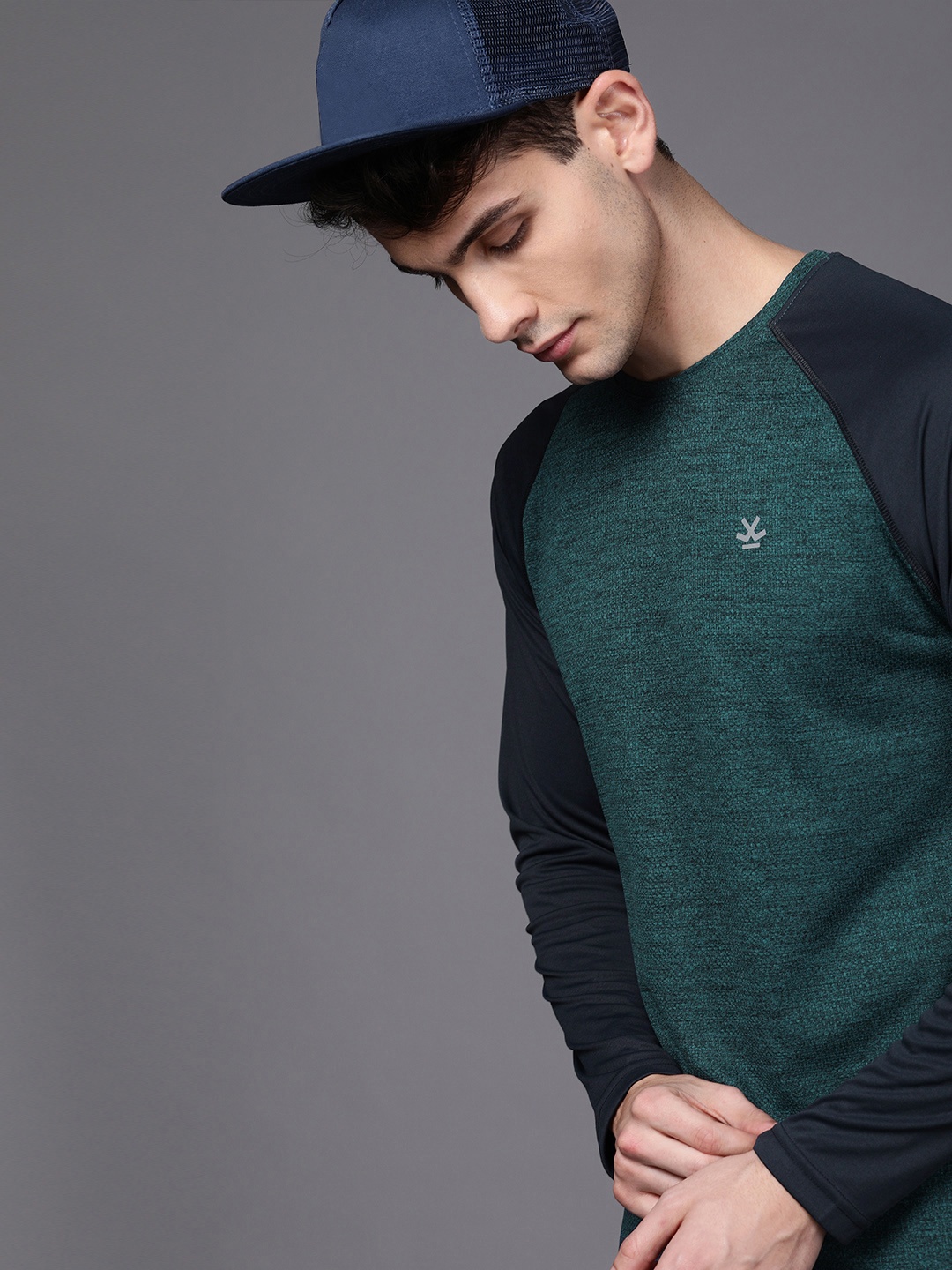 

WROGN ACTIVE Men Teal Blue Self Design Round Neck T-shirt