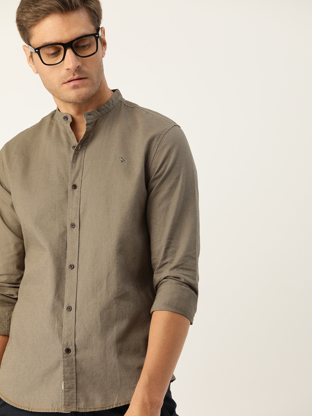 

Mr Bowerbird Men Brown Tailored Fit Solid Casual Shirt