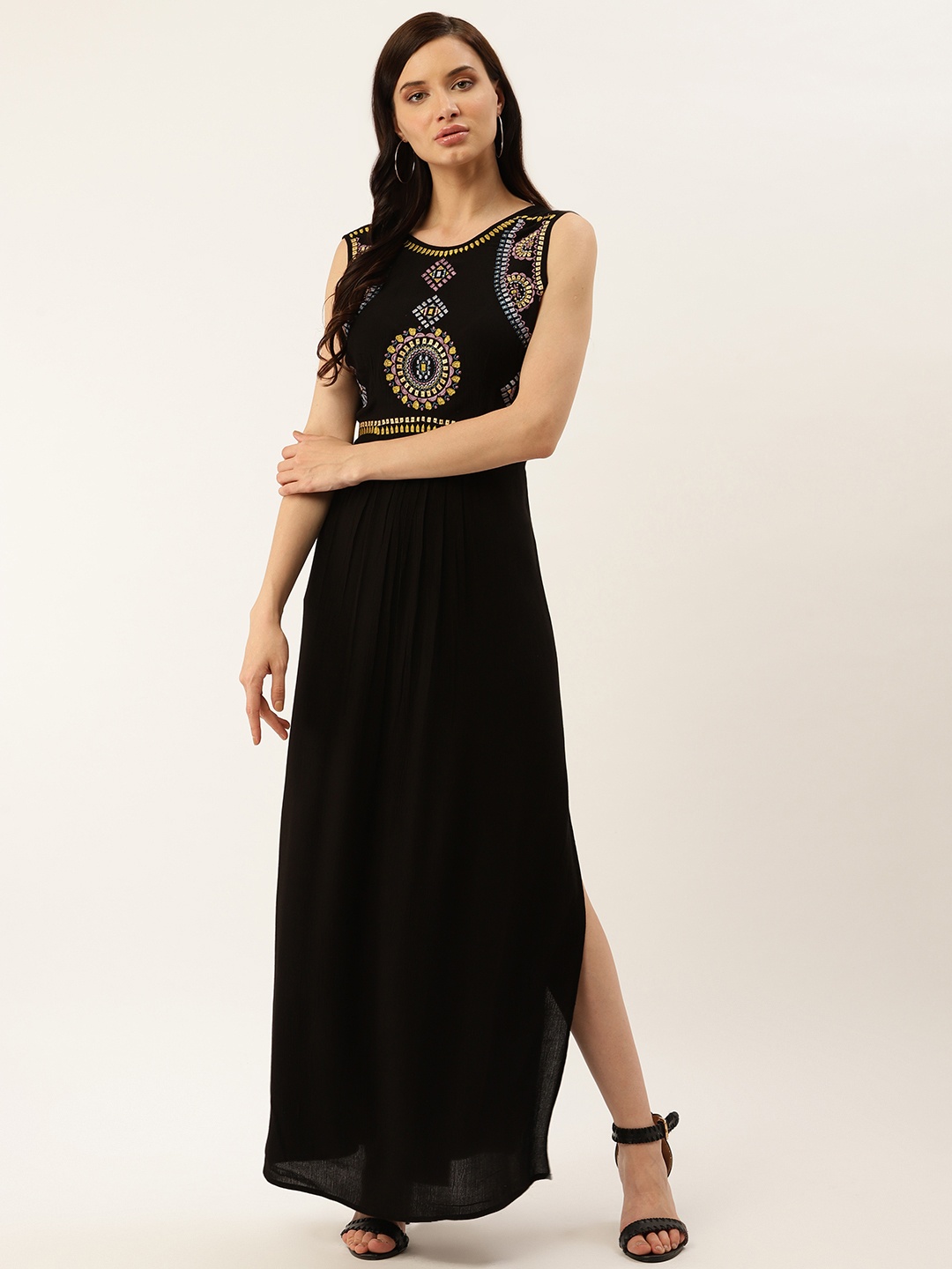 

Taurus Women Black Embroidered Detail Maxi Dress