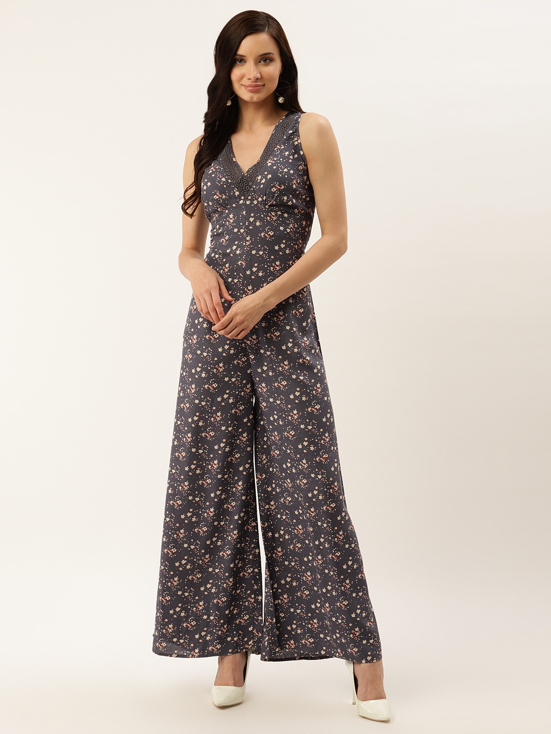 

Taurus Women Charcoal Grey & Off-White Floral Print Basic Jumpsuit