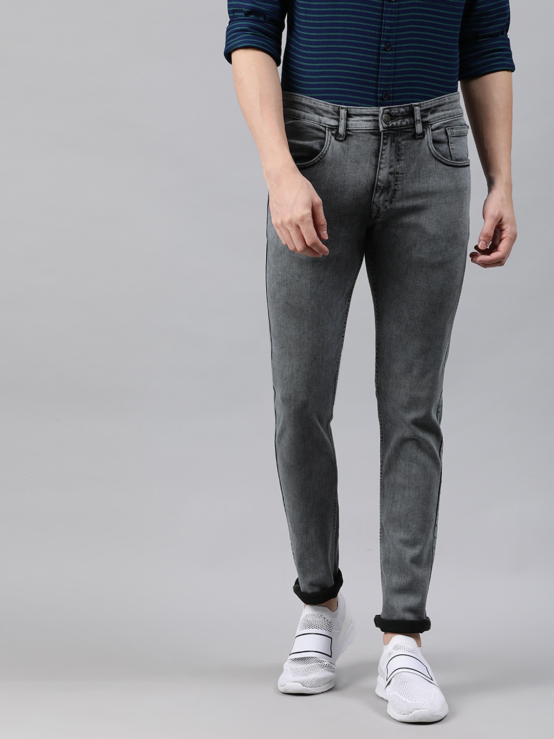 

WROGN Men Grey Skinny Fit Mid-Rise Clean Look Stretchable Jeans