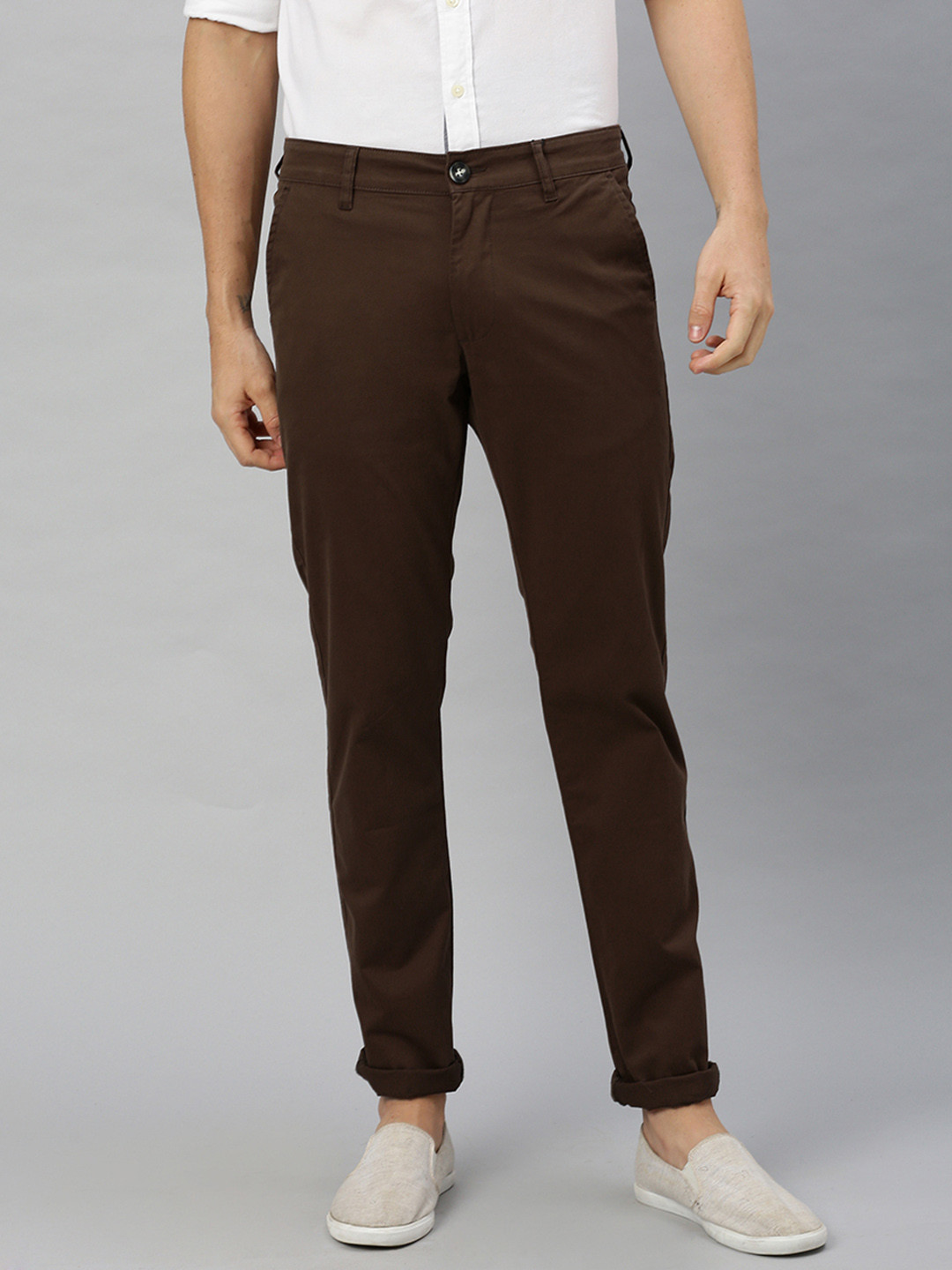 

WROGN Men Brown Slim Fit Solid Chinos