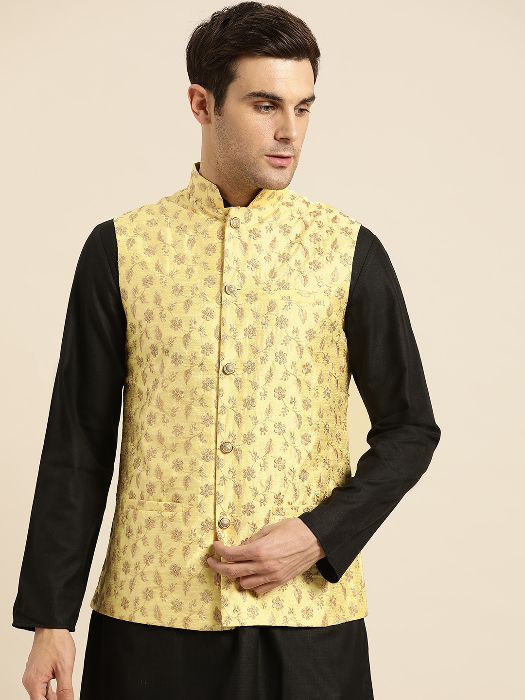 

SOJANYA Men Yellow & Golden Embroidered Nehru Jacket