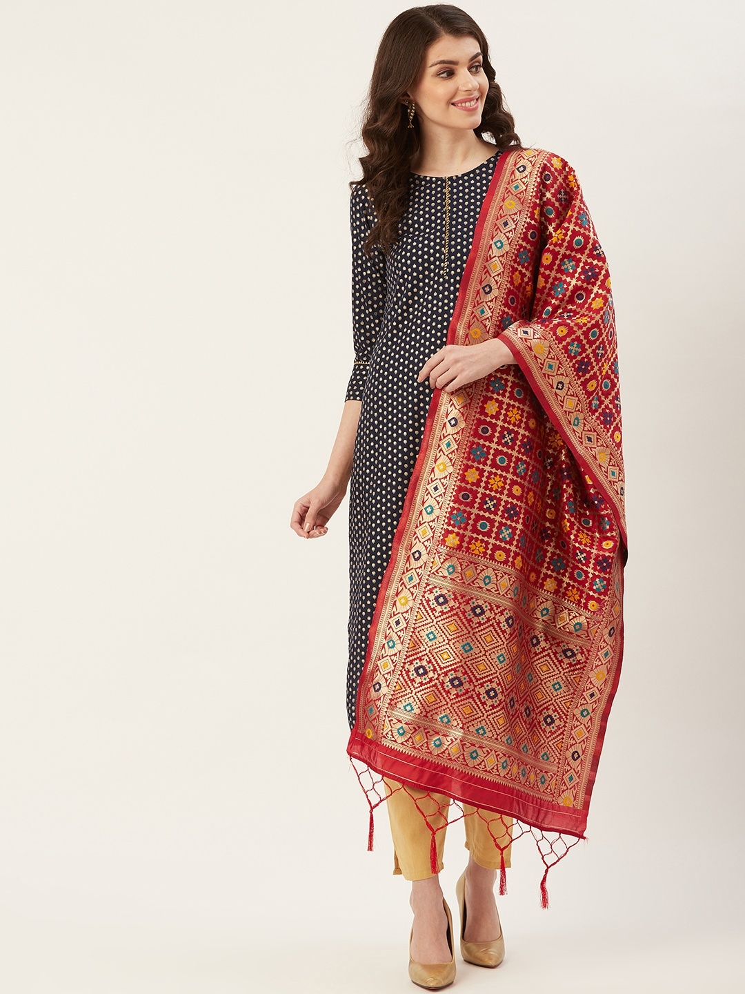 

Shaily Women Maroon & Golden Zari Woven Design Dupatta