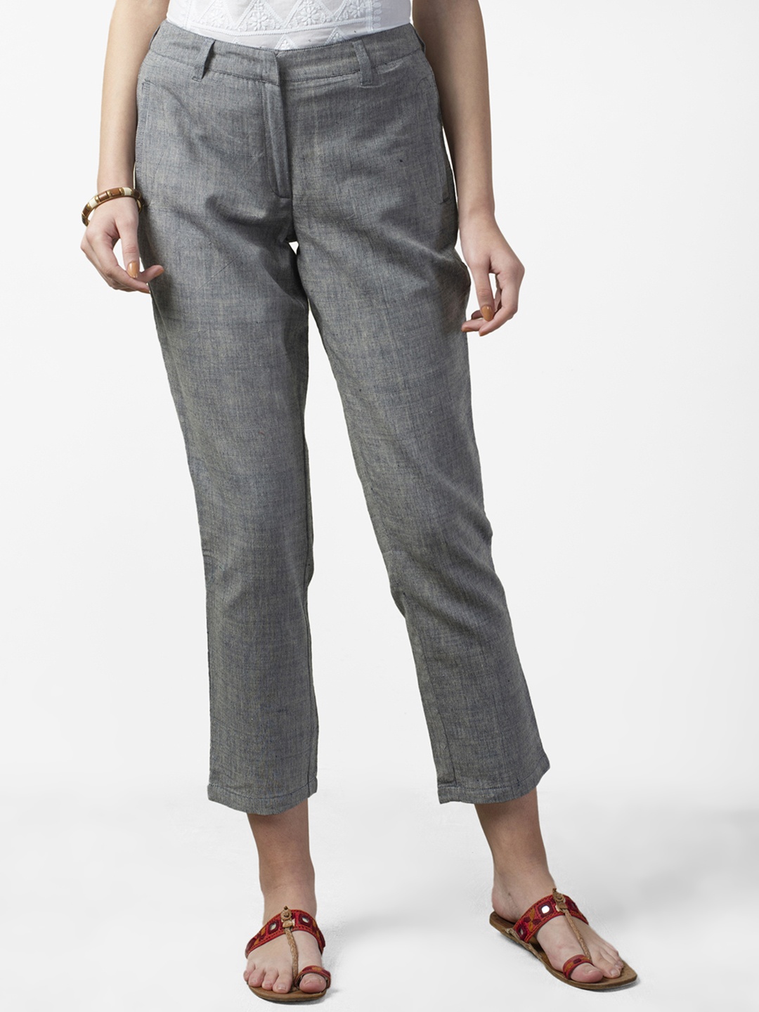 

Fabindia Women Grey Regular Fit Handloom Solid Cropped Trousers