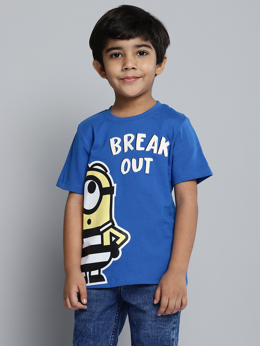 

YK Minion Boys Blue & Yellow Minions Printed Round Neck T-shirt