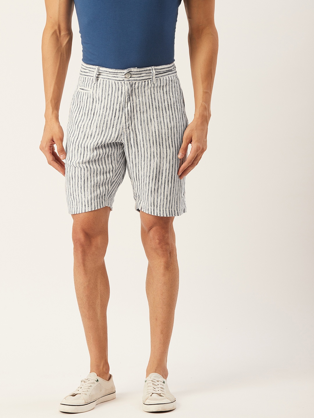 

Flying Machine Men Grey & White Striped Slim Fit Regular Shorts