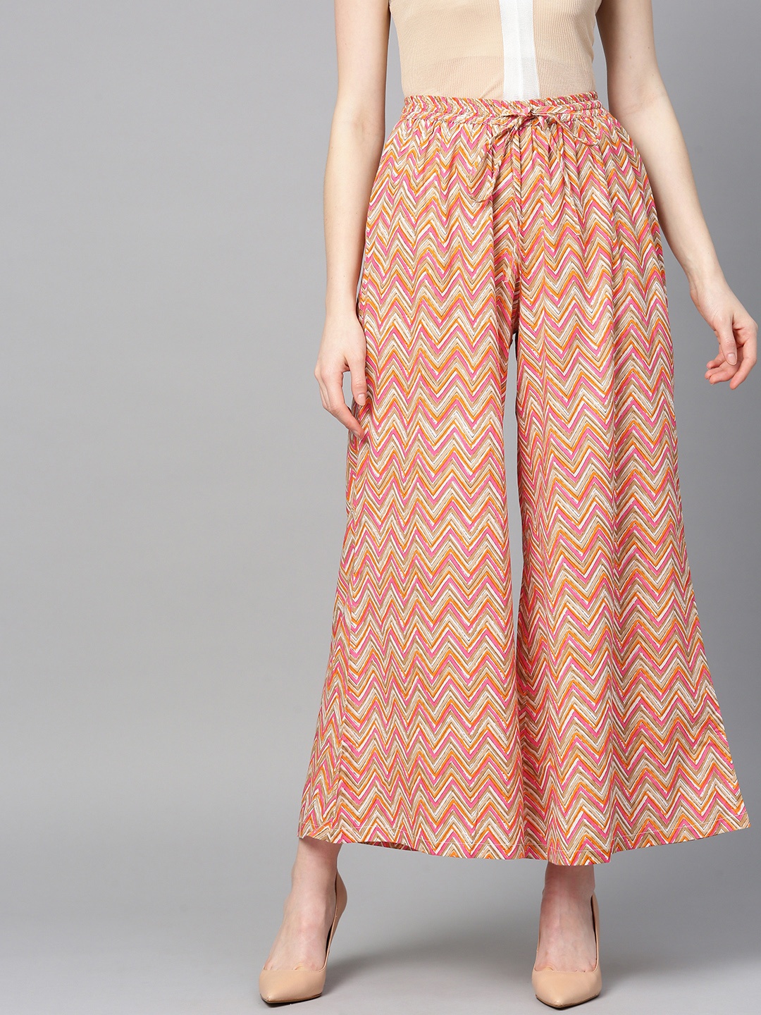 

Sringam Women Beige & Pink Chevron Printed Wide Leg Palazzos
