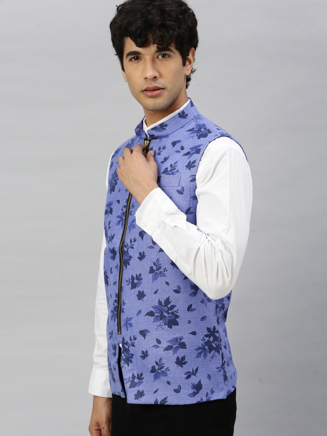 

Svanik Men Blue Floral Printed Nehru Jacket