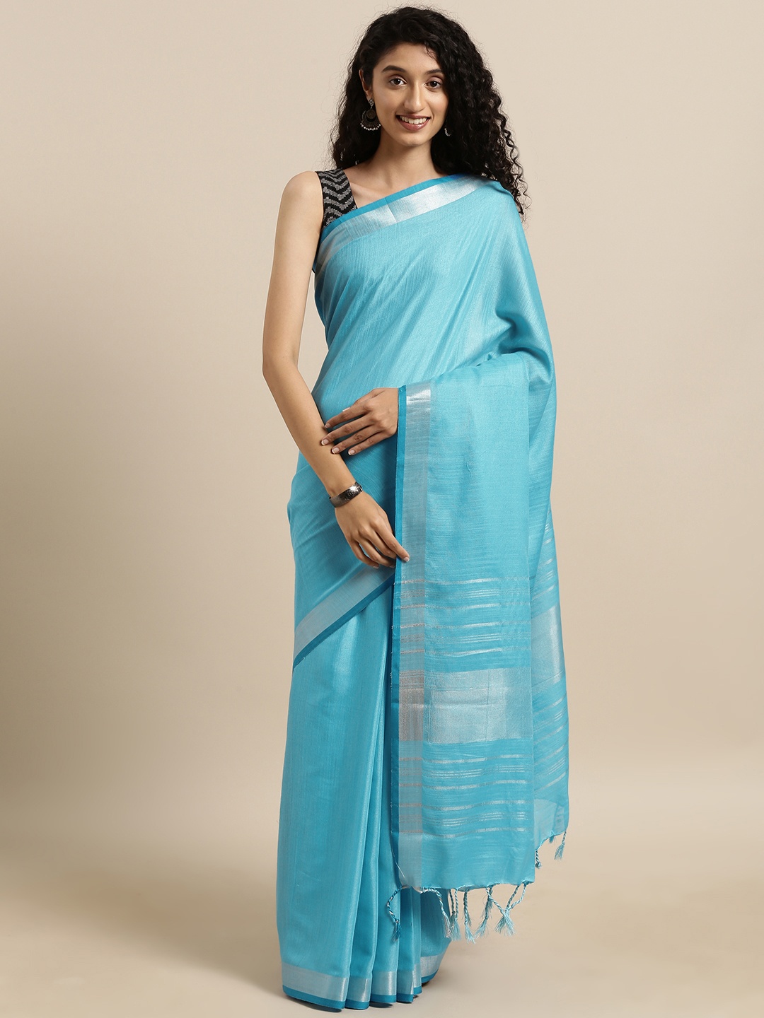 

VASTRANAND Blue Solid Linen Blend Saree
