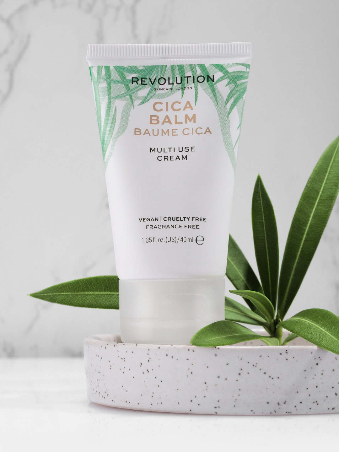 

Makeup Revolution London Skincare Cica Balm 40ml, White