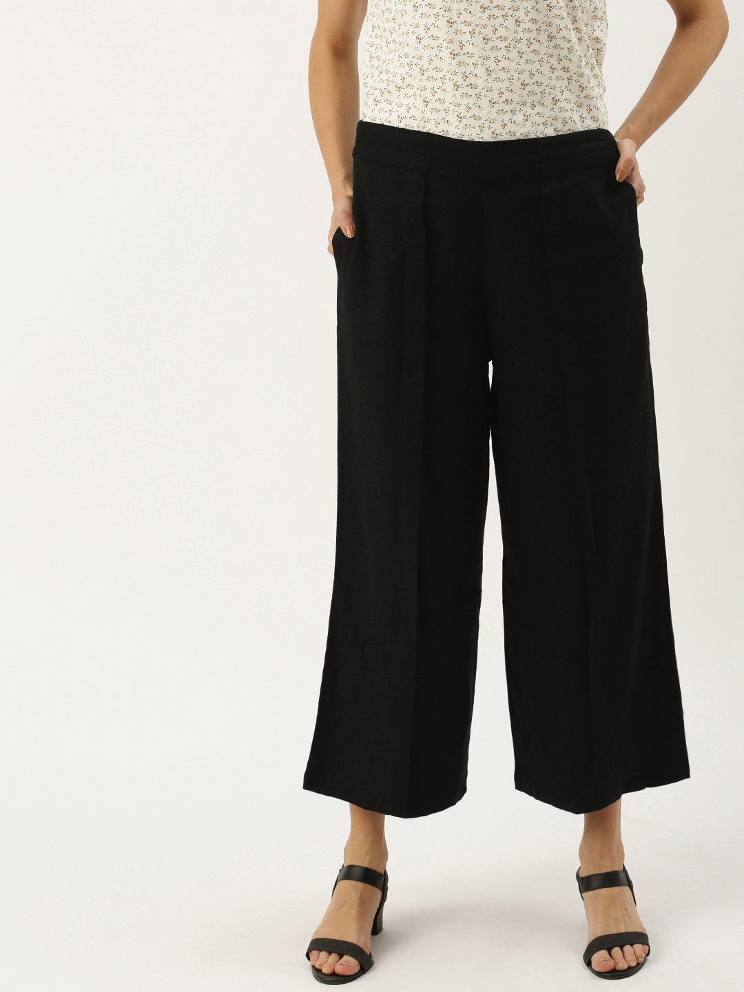 

AND Women Black Straight Fit Solid Cropped Parallel Trousers