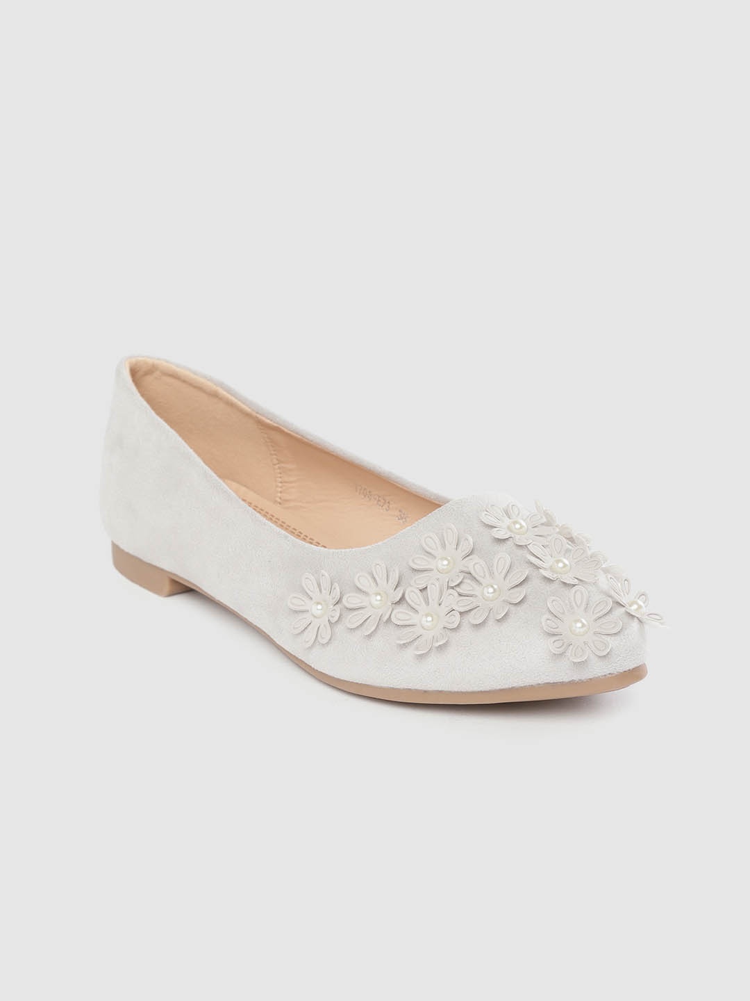 

Lavie Women Grey & Off-White Floral Applique & Beaded Ballerinas