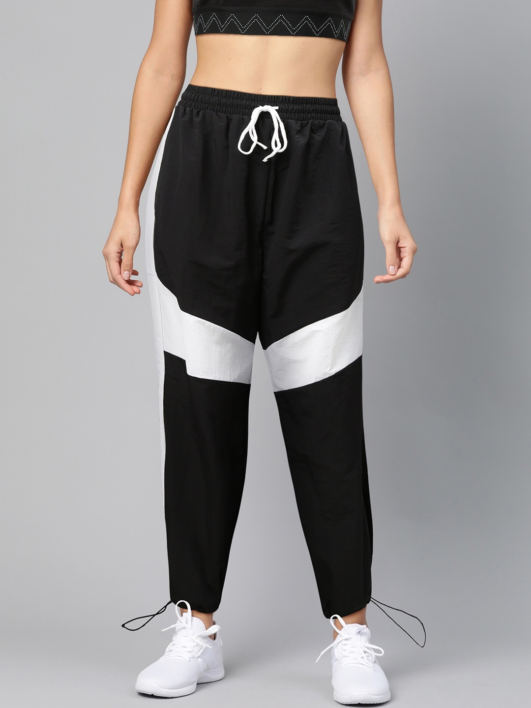 

Reebok Women Black & White Meet You There Colourblocked Training Joggers