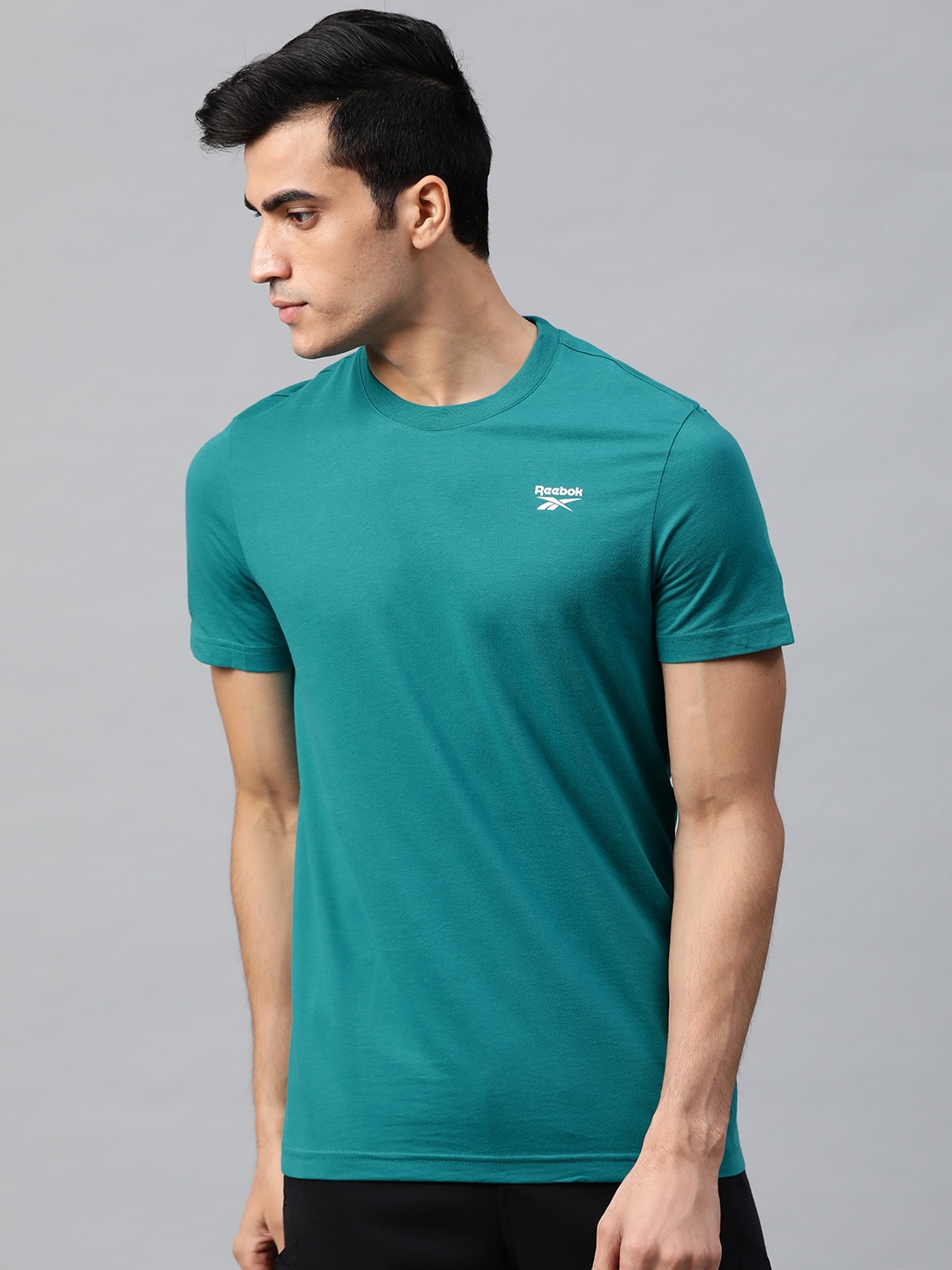 

Reebok Men Green Training Essentials Classic Solid T-Shirt