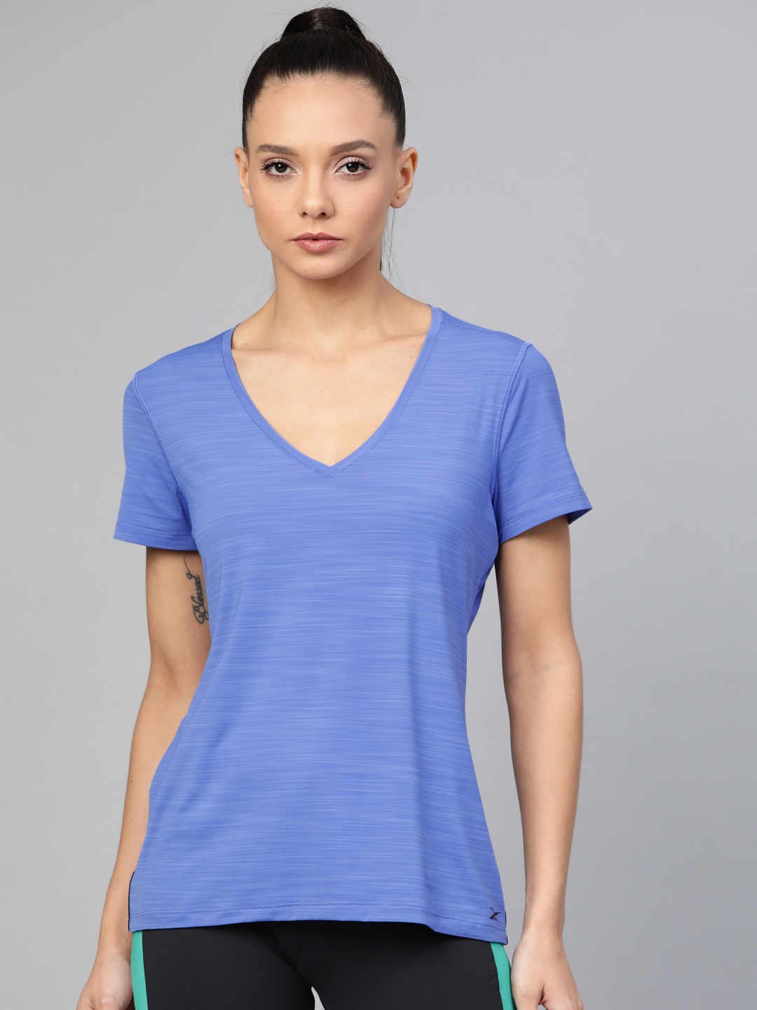 

Reebok Women Blue Solid TS Activchill Athletic Training T-shirt