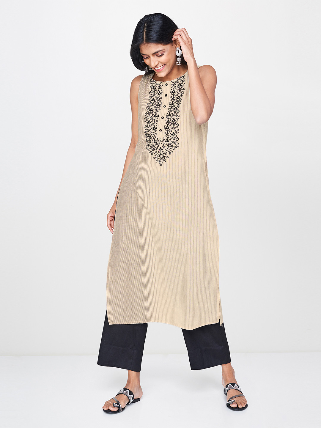 

Global Desi Women Beige & Black Striped Straight Kurta with Embroidered Detail