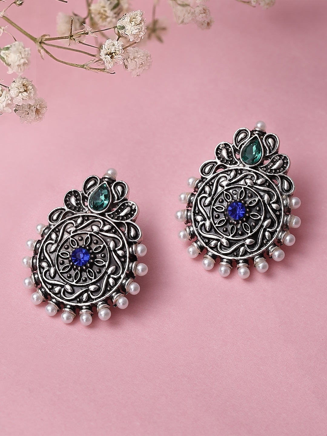 

Rubans Green & Silver-Plated Handcrafted Oxidised Circular Studs
