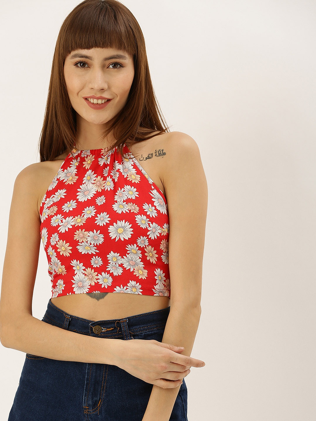 

FOREVER 21 Women Red & White Floral Printed Halter Neck Crop Top