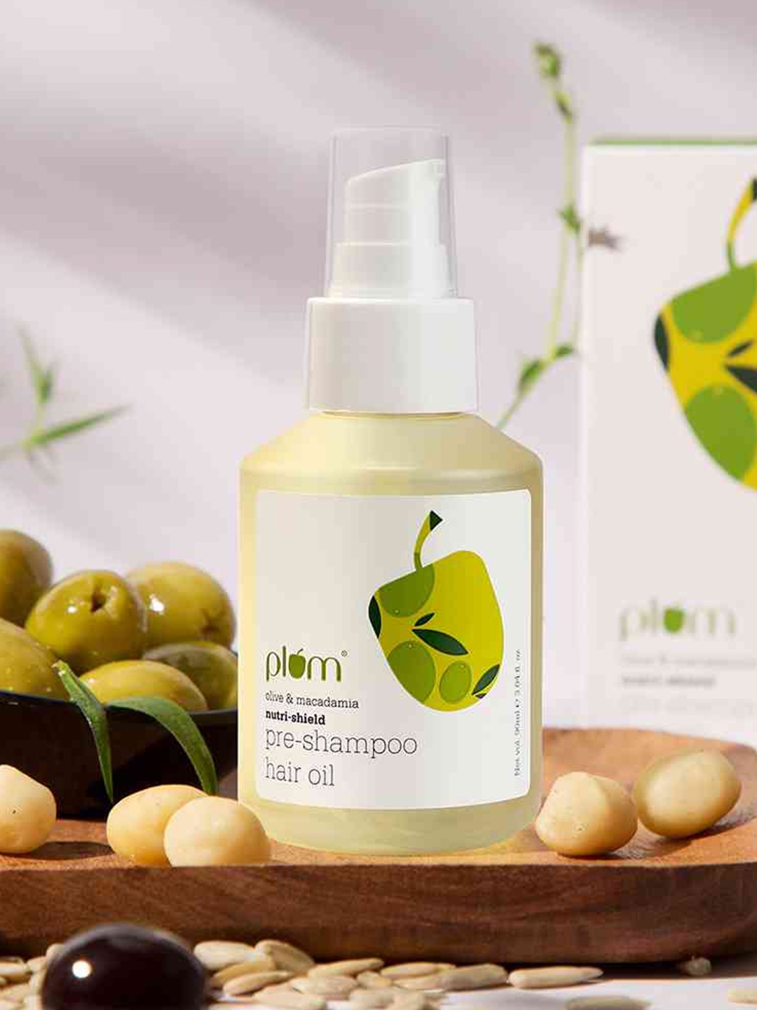 

Plum Unisex Olive & Macadamia Nutri-Shield Pre-Shampoo Hair Oil 90ml, White