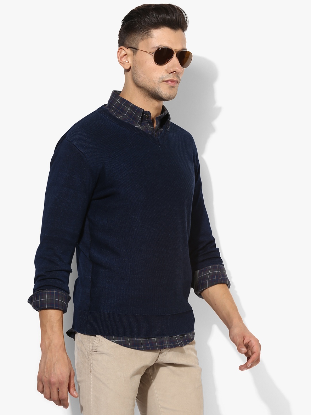 

Indian Terrain Men Navy Blue Solid Regular Fit Pullover Sweater