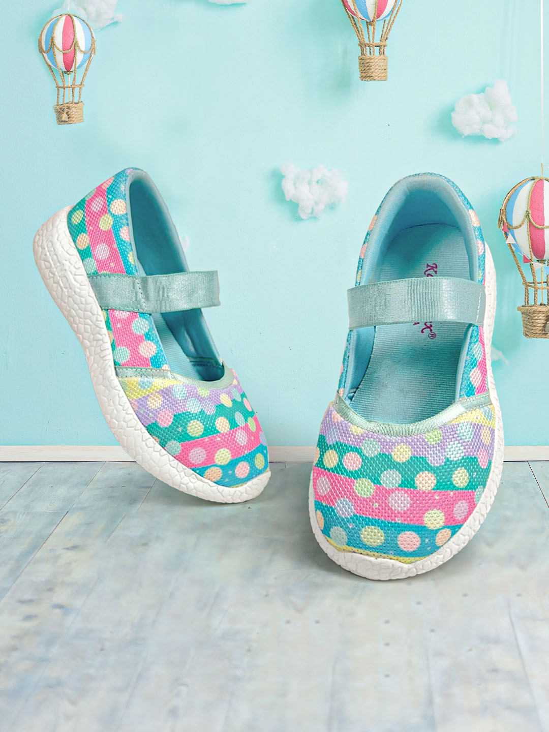 

KazarMax Girls Printed Ballerinas, Green