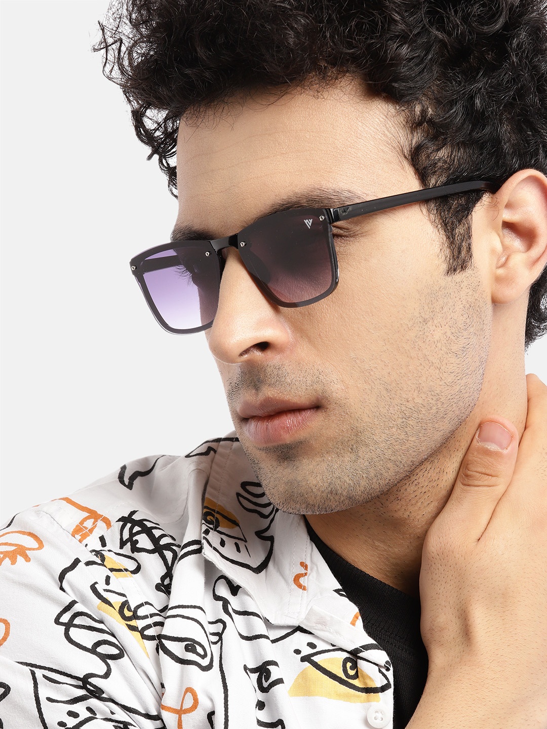 

Voyage Unisex UV Protected Wayfarer Sunglasses ABMG3336, Black