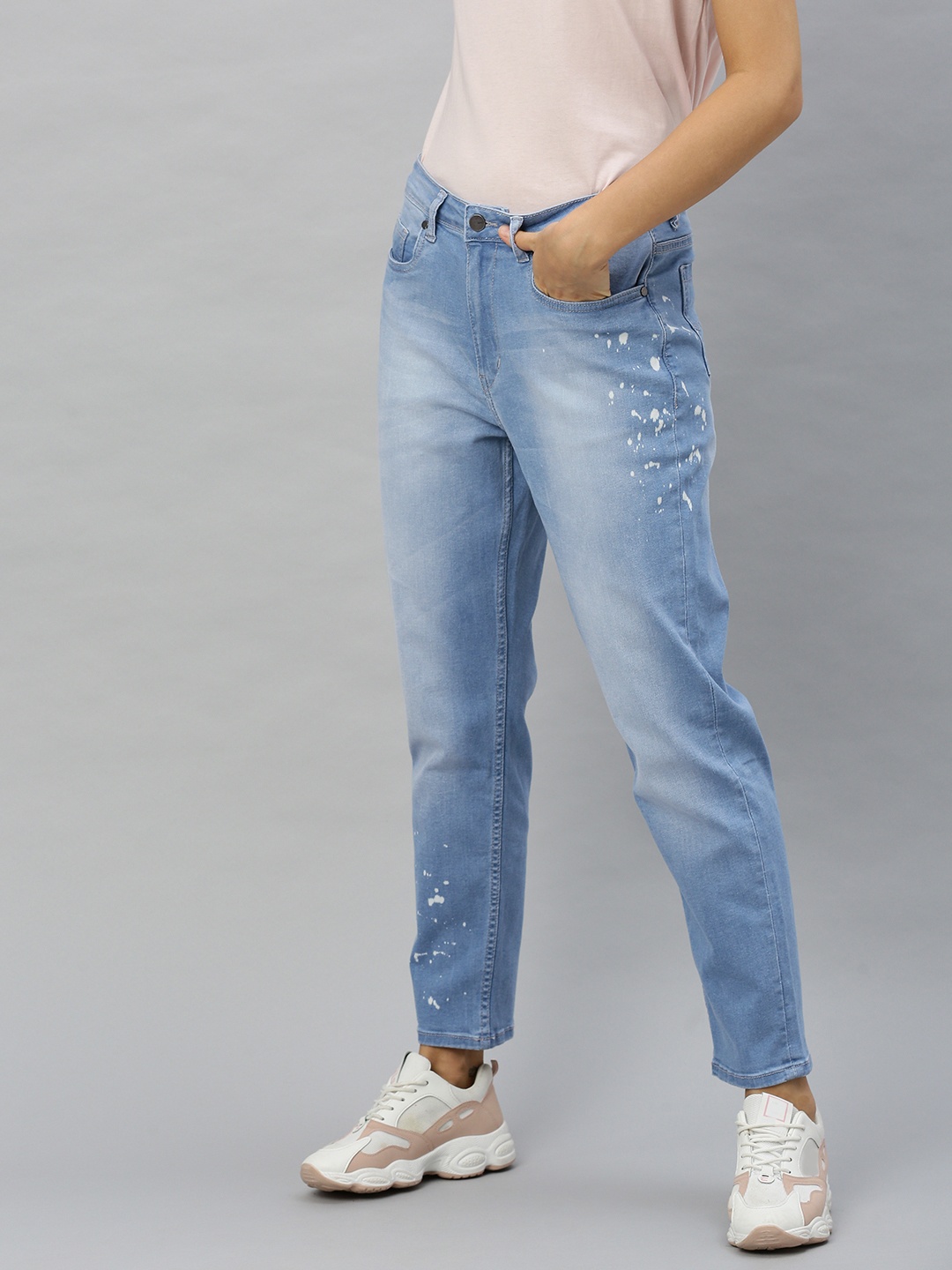 

Mast & Harbour Women Blue Boyfriend Fit Mid-Rise Clean Look Stretchable Jeans