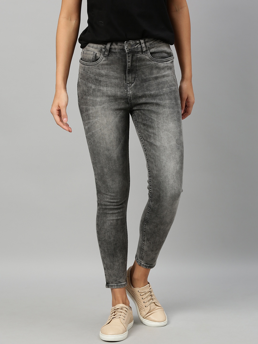 

Mast & Harbour Women Grey Skinny Fit High-Rise Clean Look Stretchable Crop Jeans