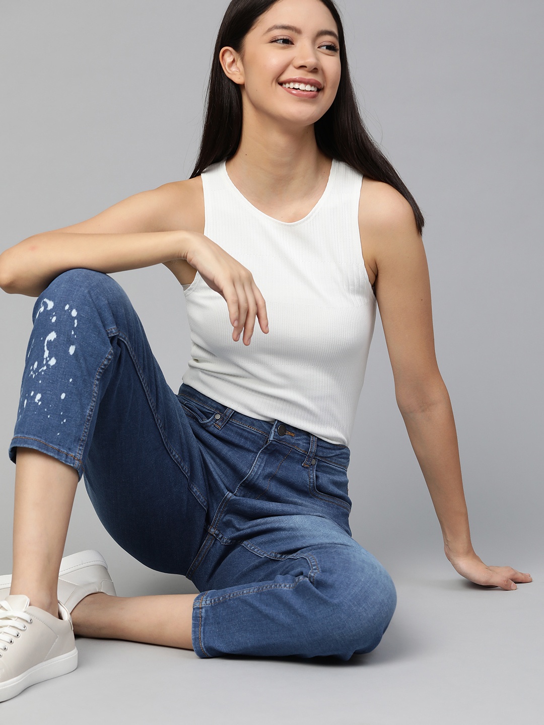 

Mast & Harbour Women Blue Boyfriend Fit Mid-Rise Clean Look Stretchable Jeans