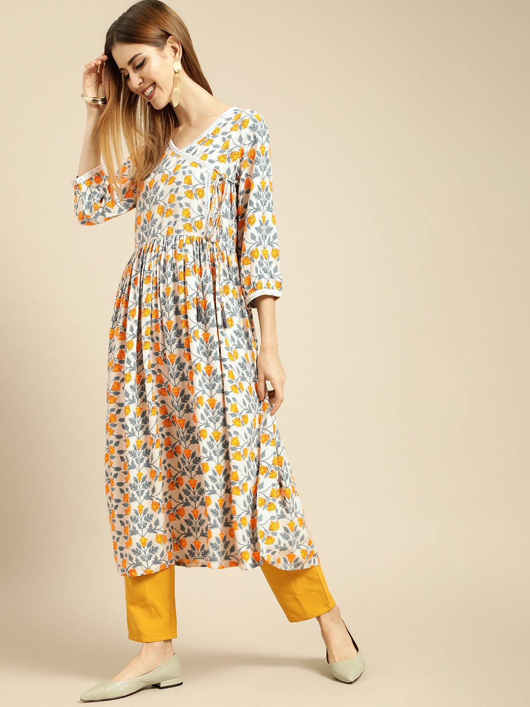 

Varanga Women White & Yellow Floral Printed A-Line Angrakha Kurta