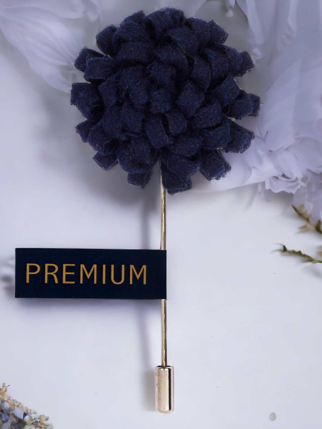 

PELUCHE Unisex Blue & Silver-Toned A Glorious Crescendo Lapel Pin
