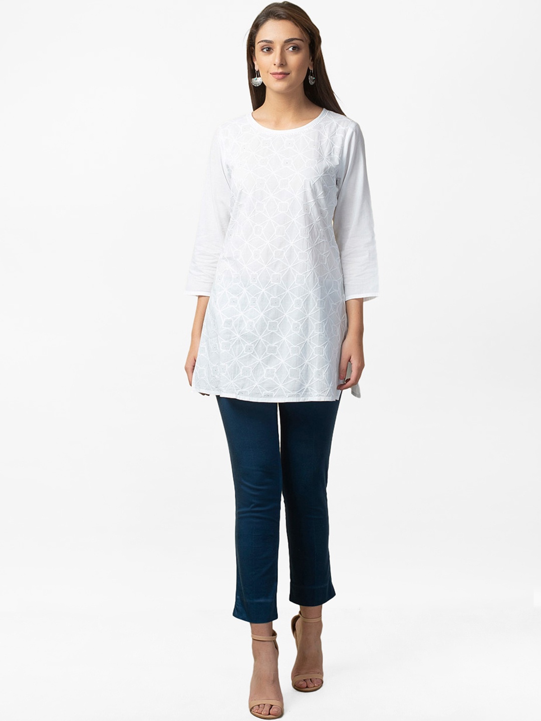 

Fabindia Women White Pure Cotton Chikankari Embroidered Tunic