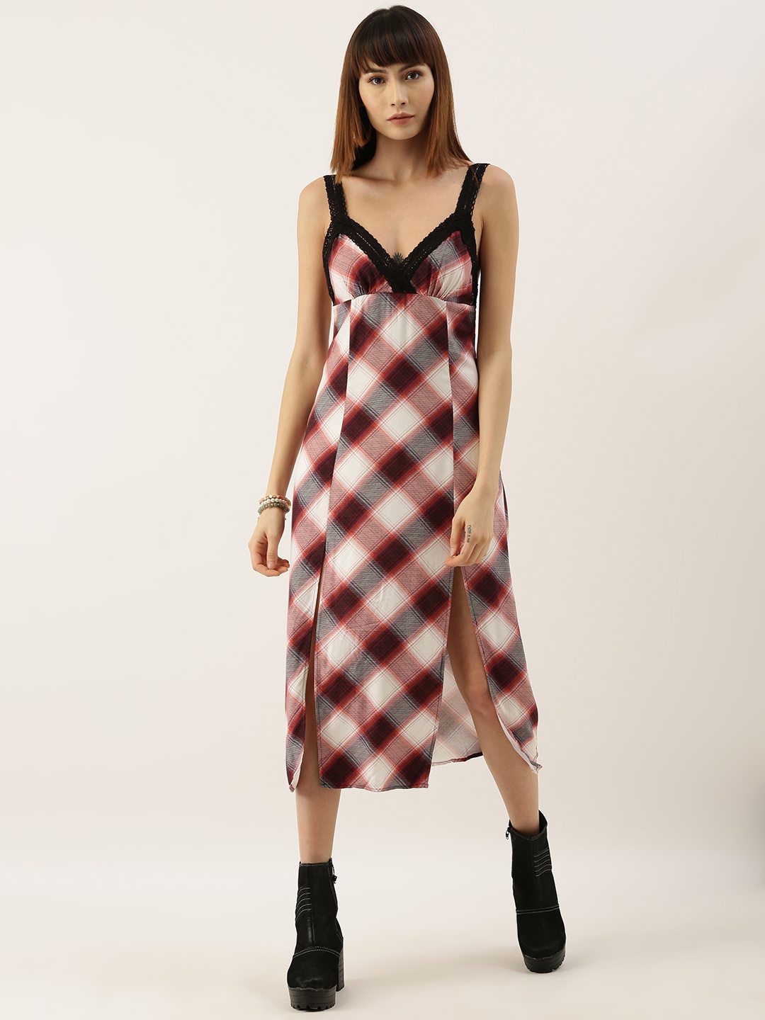 

FOREVER 21 Off White & Red Checked A-Line Midi Dress