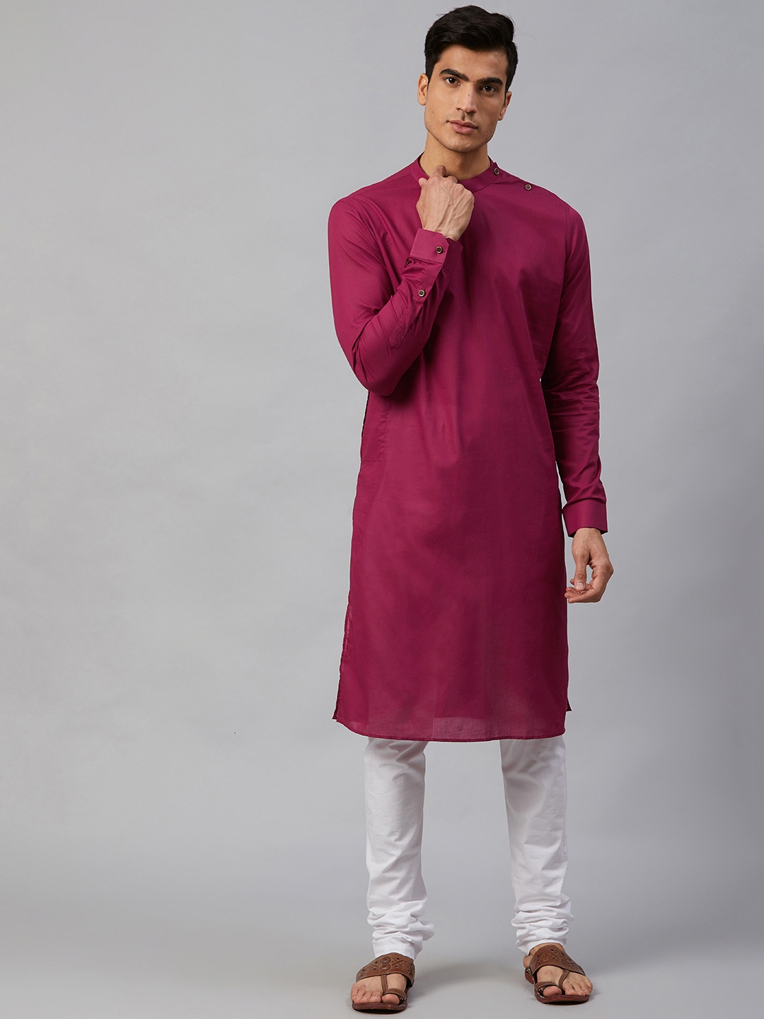 

See Designs Men Magenta Solid Straight Kurta
