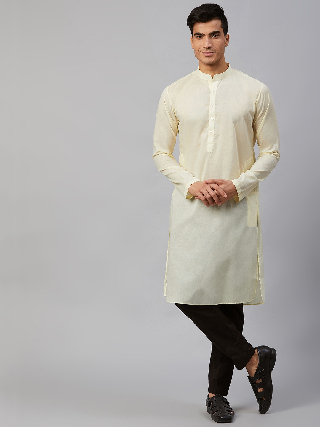 

See Designs Men Cream-Coloured Solid Straight Kurta