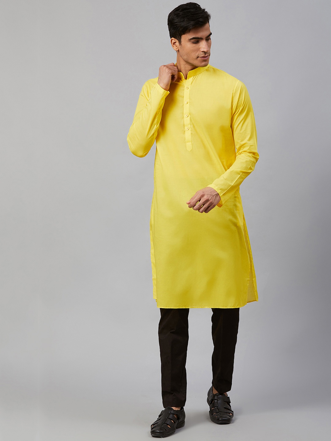 

See Designs Men Yellow Solid Straight Kurta
