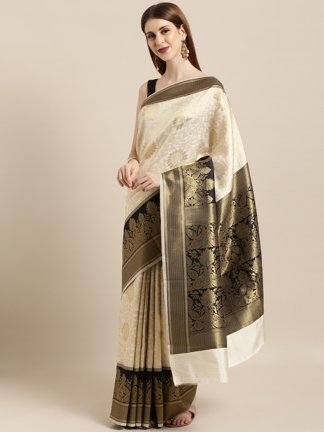 

Mitera White & Golden Silk Blend Woven Design Kanjeevaram Saree