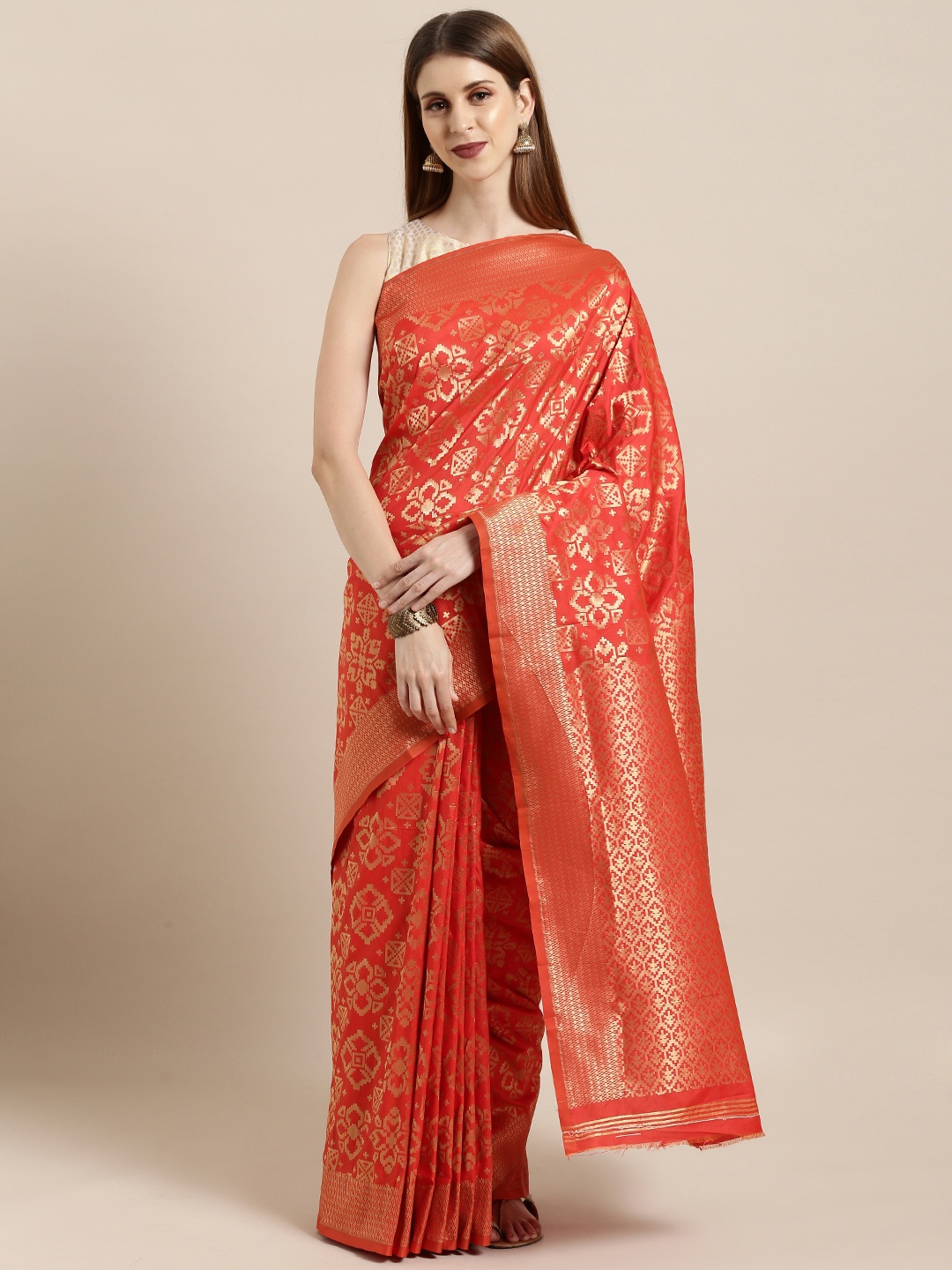 

Mitera Red & Gold-Toned Banarasi Silk Blend Woven Design Kanjeevaram Saree