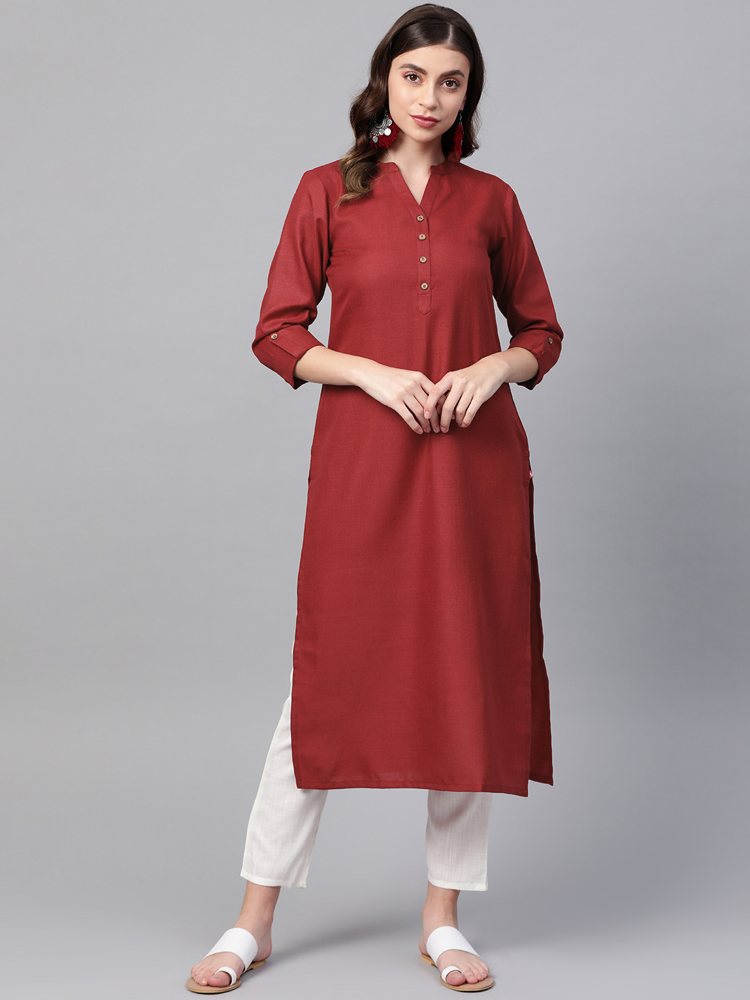 

KSUT Women Maroon Solid Straight Kurta