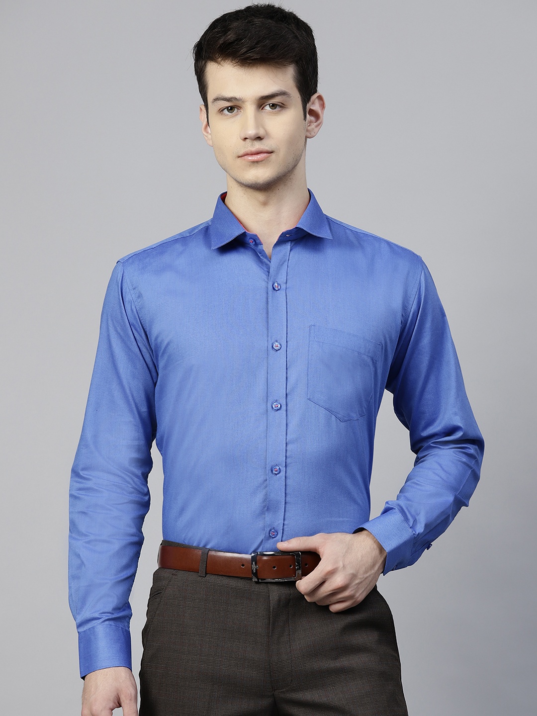 

MANQ Men Blue Slim Fit Solid Formal Shirt